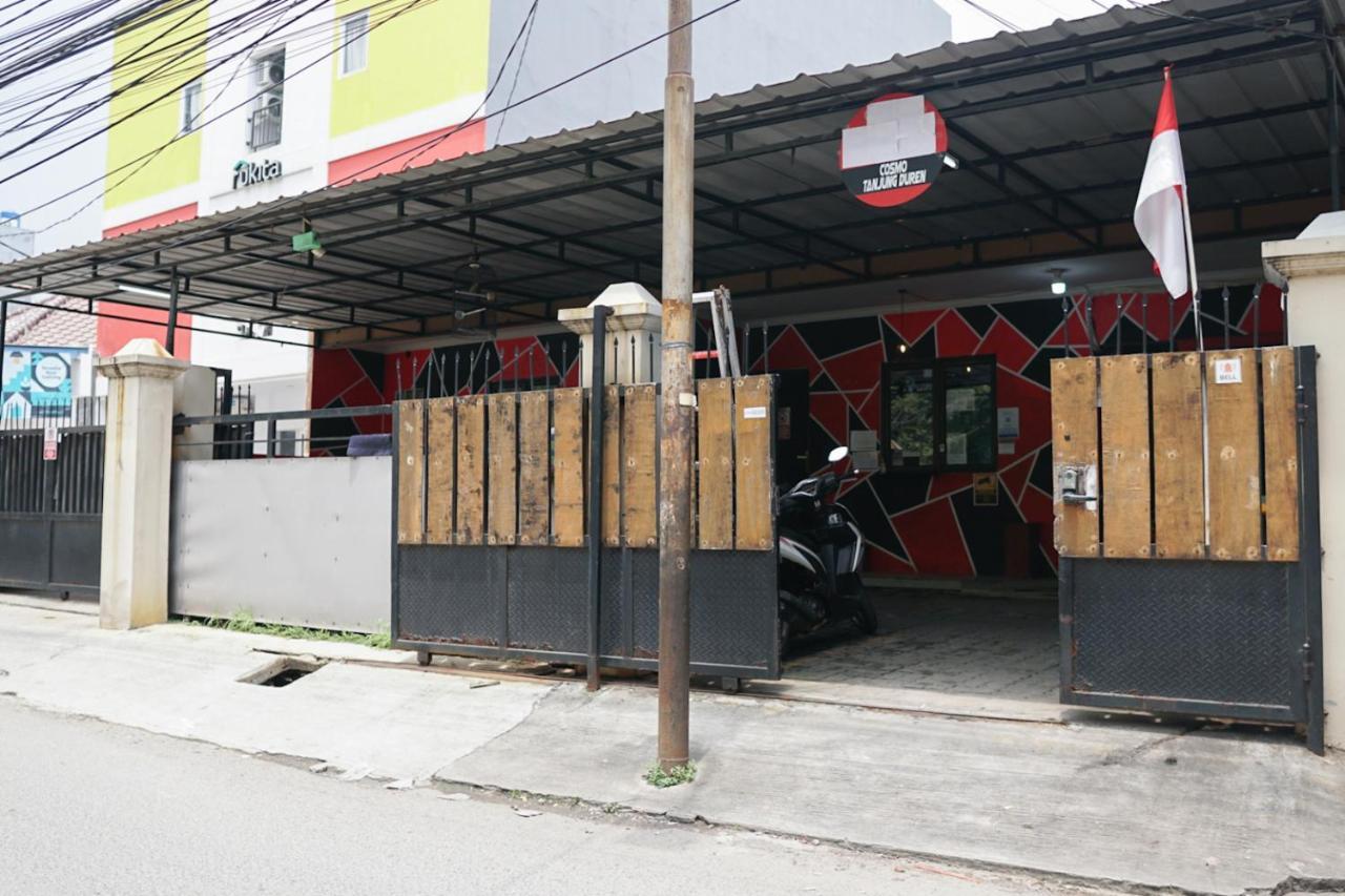 Cosmo Tanjung Duren Mitra Reddoorz Джакарта Екстериор снимка